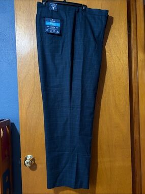 Stafford Men's Dark Blue Windowpane Dress Pants